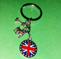 Llavero Bandera y Figurita 